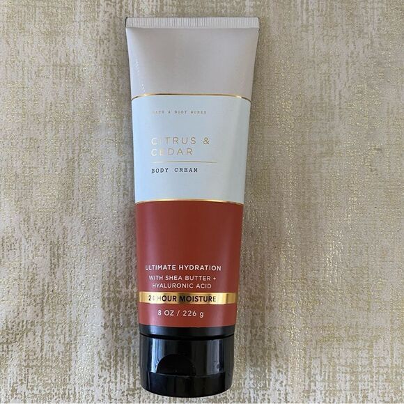 Lot of 5 Bath & Body Fall Products:2 Hand Creams/2 Body Lotions/1 Hand Spray NWT - Picture 5 of 12